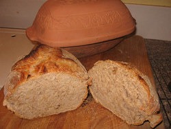  Breadtopia Cloche Clay Baker - USA (Oblong): Home & Kitchen