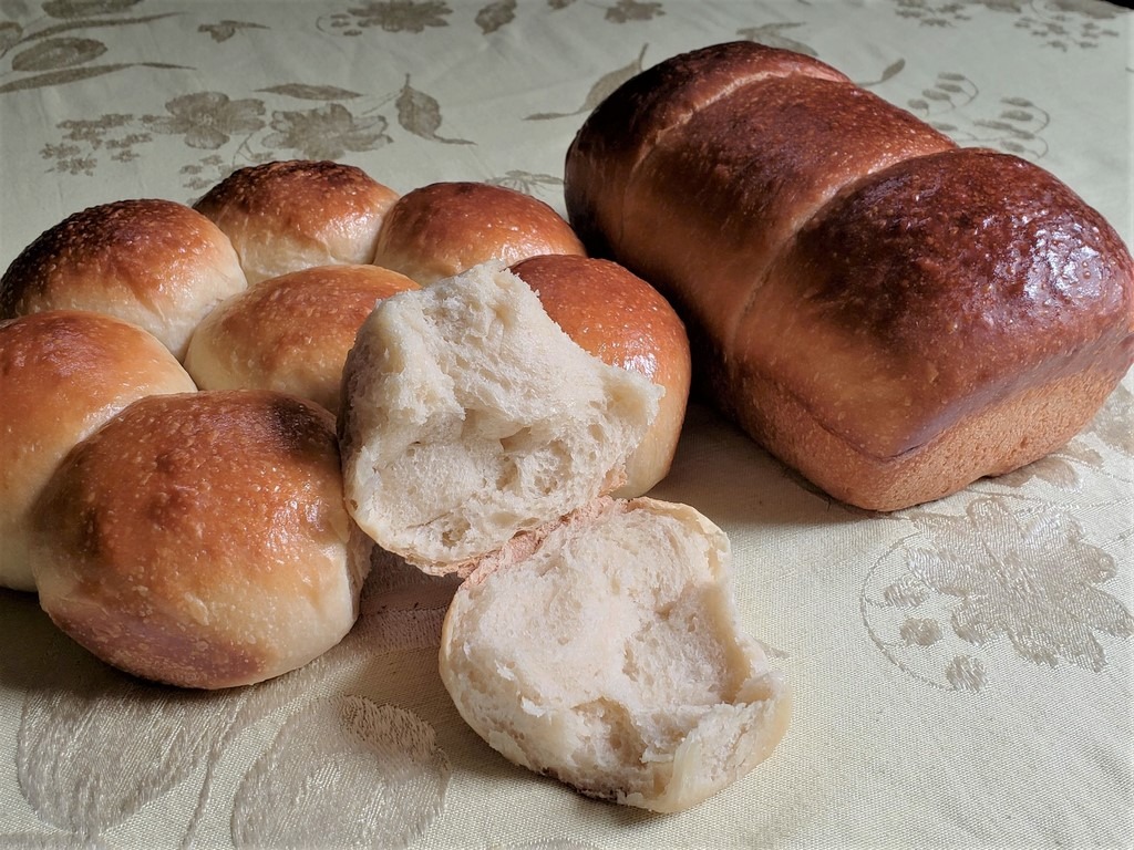 Sourdough Hokkaido Milk Bread with Tangzhong
