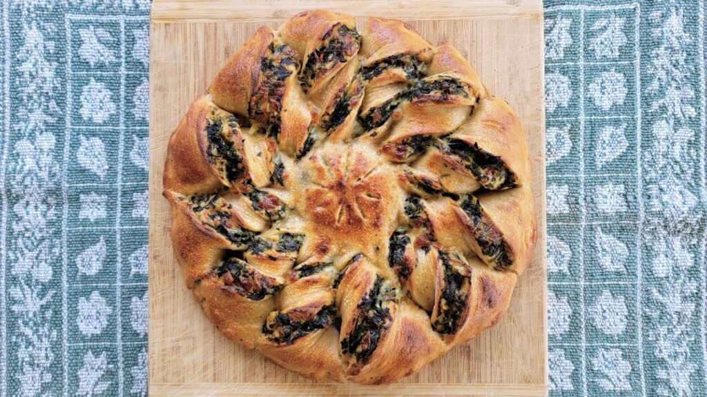 Twisted Spinach Bread